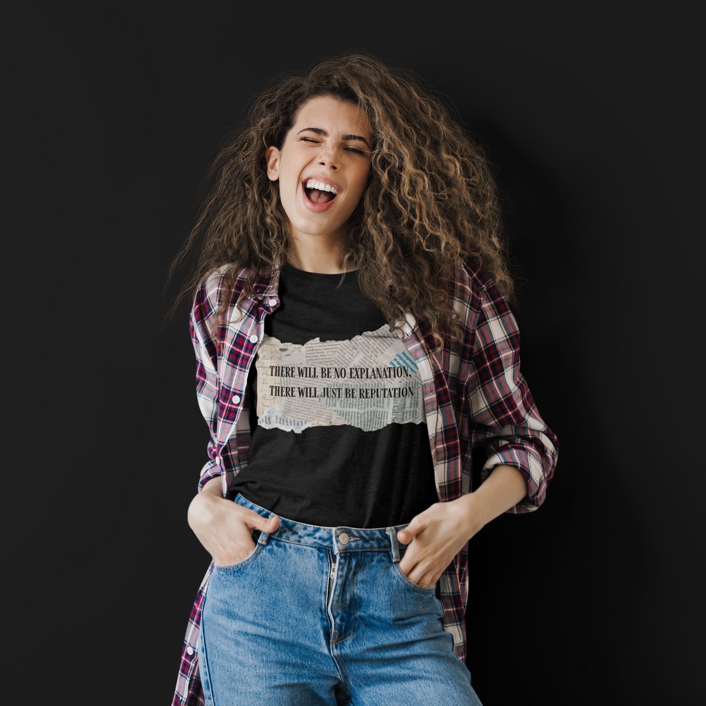 Playera No Explanation Newspaper
